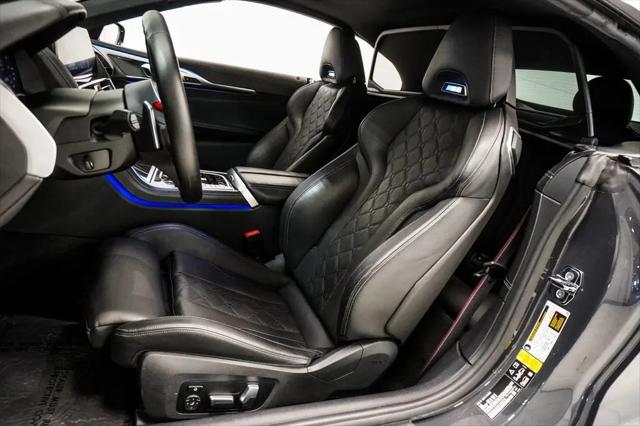2022 BMW M8 Competition