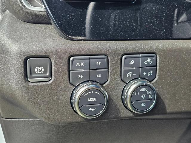 2025 GMC Sierra 3500HD Crew Cab, Long Bed, SLT DRW, 4WD