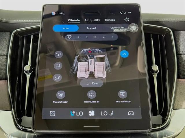 2026 Volvo XC90 Plug-In Hybrid Ultra, T8 AWD, Electric/Gasoline, Bright, 7 Seats