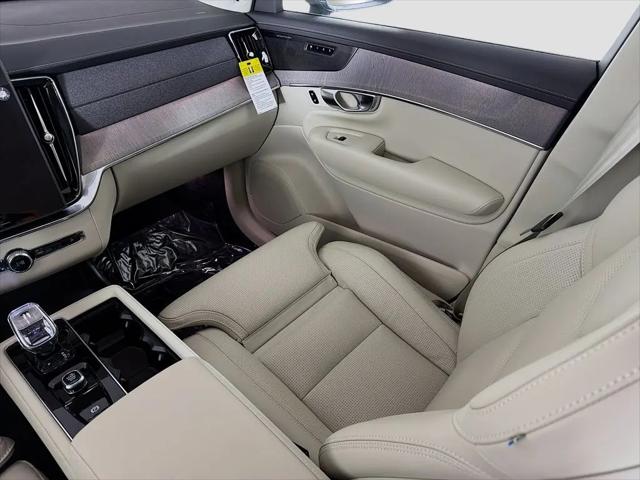 2026 Volvo XC90 Plug-In Hybrid Ultra, T8 AWD, Electric/Gasoline, Bright, 7 Seats