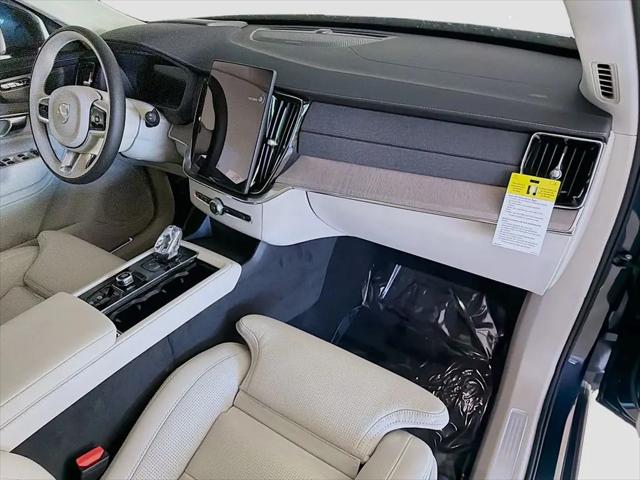 2026 Volvo XC90 Plug-In Hybrid Ultra, T8 AWD, Electric/Gasoline, Bright, 7 Seats