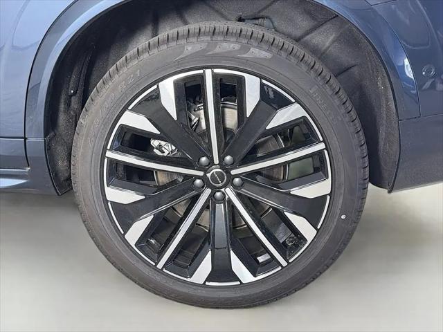 2026 Volvo XC90 Plug-In Hybrid Ultra, T8 AWD, Electric/Gasoline, Bright, 7 Seats