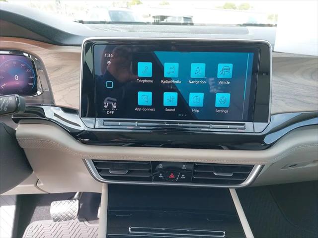 2026 Volkswagen Atlas SE with Technology