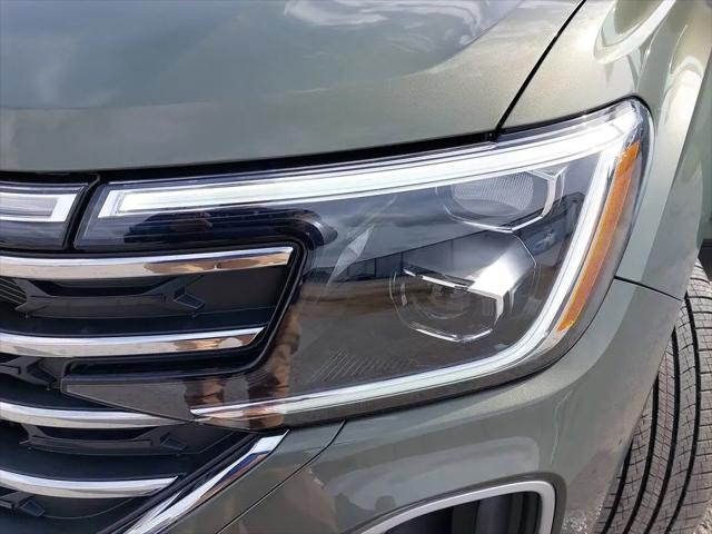 2026 Volkswagen Atlas SE with Technology