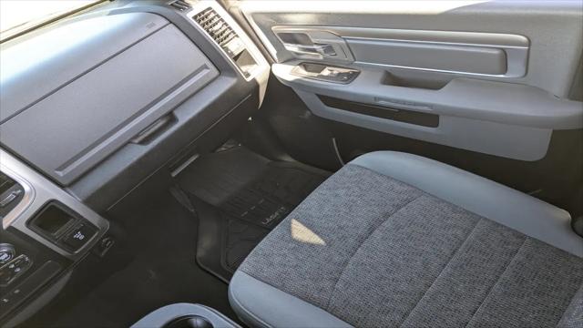 2019 Ram 1500 Classic SLT Crew Cab 4x2 5'7" Box