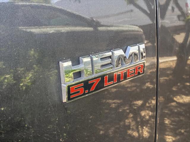 2019 Ram 1500 Classic SLT Crew Cab 4x2 5'7" Box