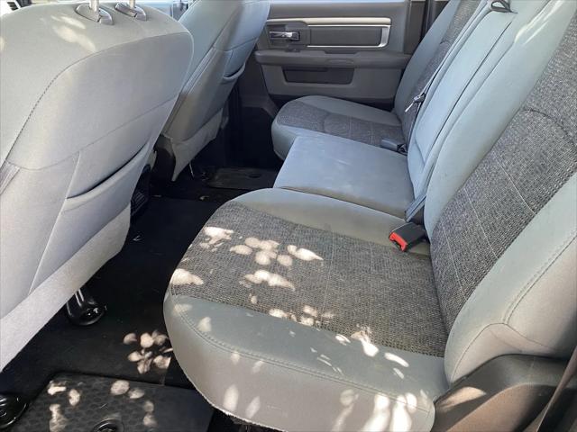 2019 Ram 1500 Classic SLT Crew Cab 4x2 5'7" Box