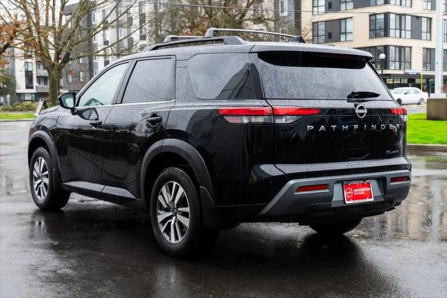 2026 Nissan Pathfinder SL