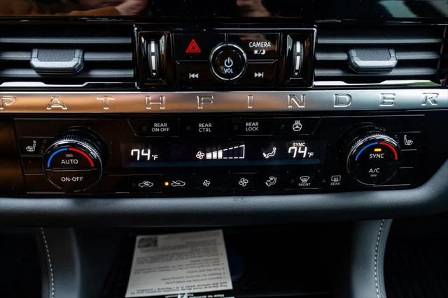2026 Nissan Pathfinder SL