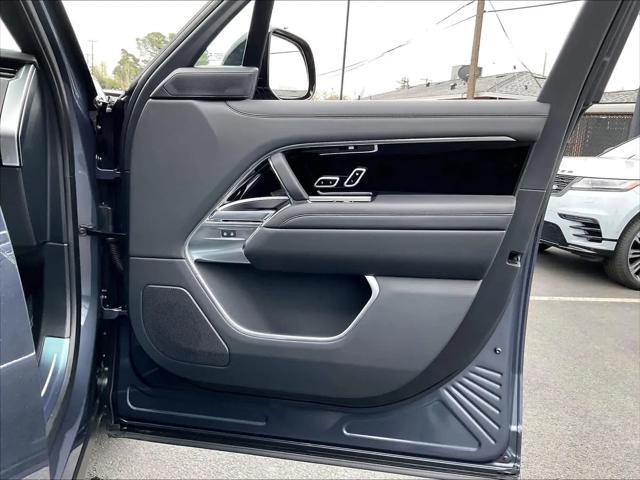 2026 Land Rover Range Rover P400 SE