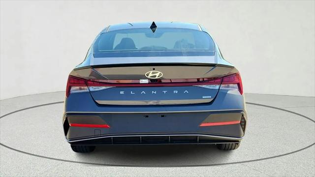 2026 Hyundai Elantra Hybrid SEL Sport
