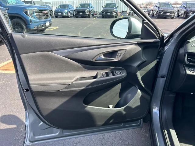 2026 Buick NV Preferred FWD