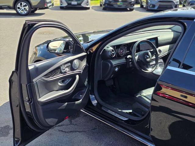 2017 Mercedes-Benz E-CLASS E 300 E 300