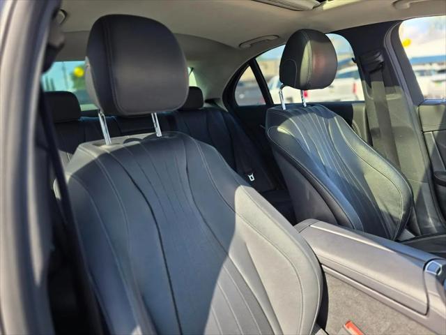 2017 Mercedes-Benz E-CLASS E 300 E 300
