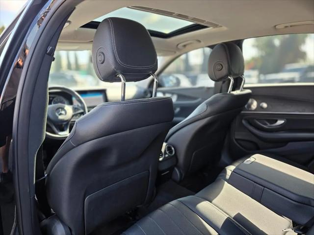 2017 Mercedes-Benz E-CLASS E 300 E 300