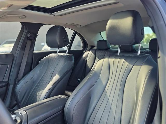 2017 Mercedes-Benz E-CLASS E 300 E 300
