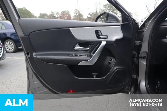 2022 Mercedes-Benz A 220 A 220