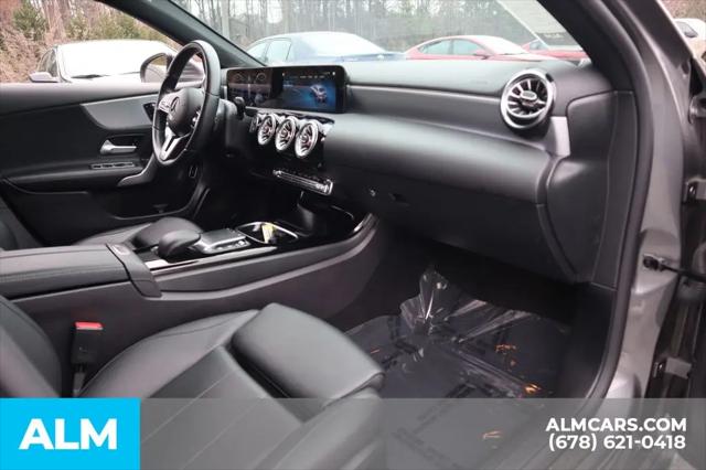 2022 Mercedes-Benz A 220 A 220