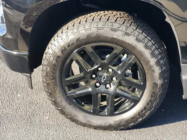 2026 Chevrolet Silverado 1500 4WD Crew Cab Short Bed Custom