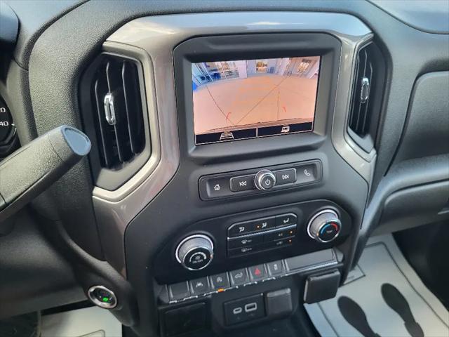2026 Chevrolet Silverado 1500 4WD Crew Cab Short Bed Custom