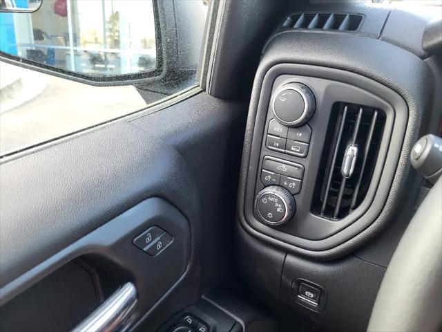 2026 Chevrolet Silverado 1500 4WD Crew Cab Short Bed Custom