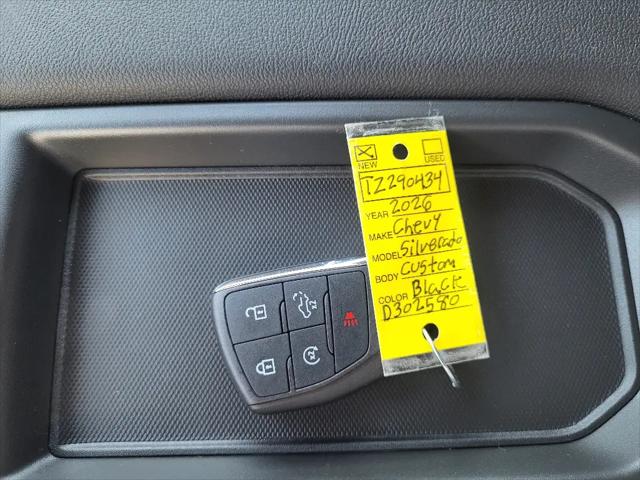 2026 Chevrolet Silverado 1500 4WD Crew Cab Short Bed Custom