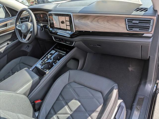 2026 Volkswagen Atlas SE with Technology