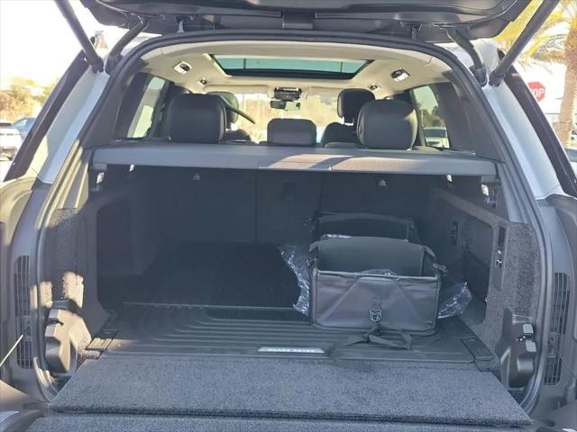 2026 Land Rover Range Rover P530 SE