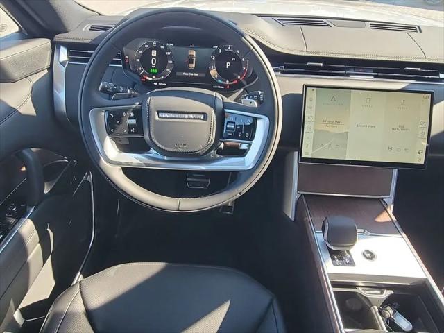 2026 Land Rover Range Rover P530 SE