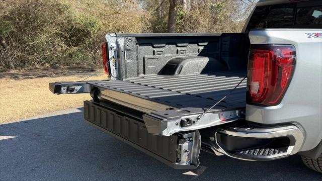 2026 GMC Sierra 1500 Crew Cab, Short Bed, SLT, 4WD