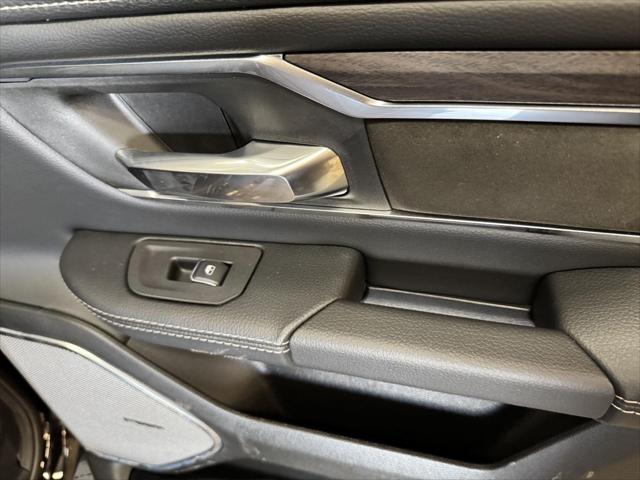2026 Ram 1500 Laramie Crew Cab 4x4 5'7" Box