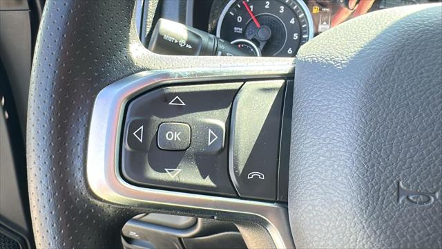 2026 Ram 1500 Warlock Crew Cab 4x4 5'7" Box
