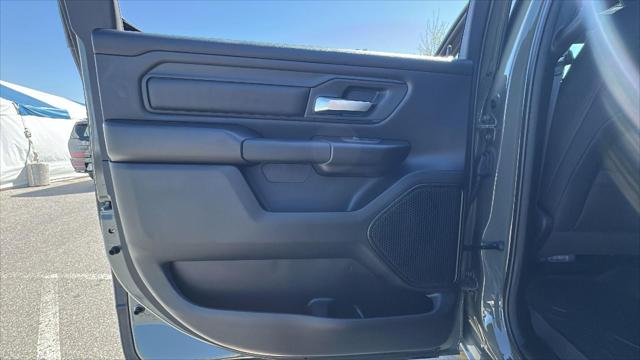 2026 Ram 1500 Warlock Crew Cab 4x4 5'7" Box