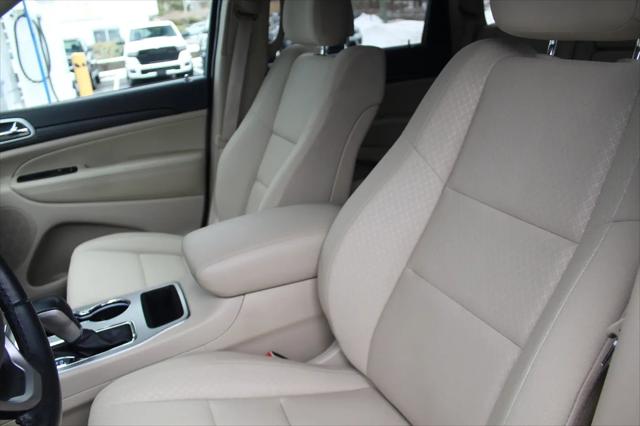 2022 Jeep Grand Cherokee Laredo E 4x4