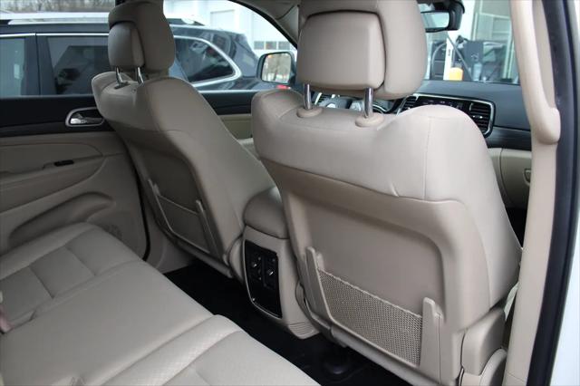 2022 Jeep Grand Cherokee Laredo E 4x4
