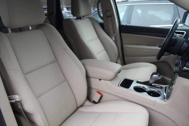 2022 Jeep Grand Cherokee Laredo E 4x4