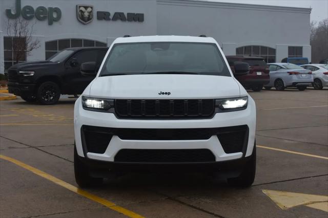 2026 Jeep Grand Cherokee Altitude 4x4