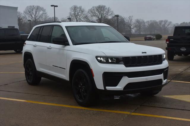 2026 Jeep Grand Cherokee Altitude 4x4