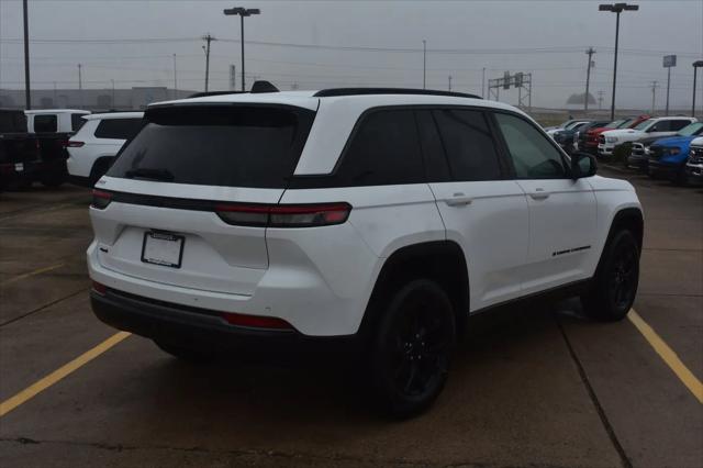 2026 Jeep Grand Cherokee Altitude 4x4
