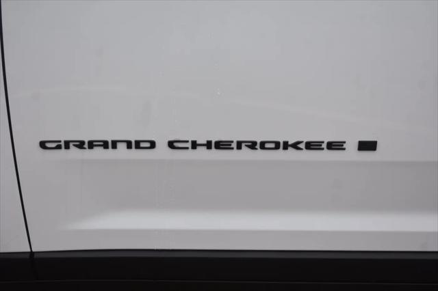 2026 Jeep Grand Cherokee Altitude 4x4