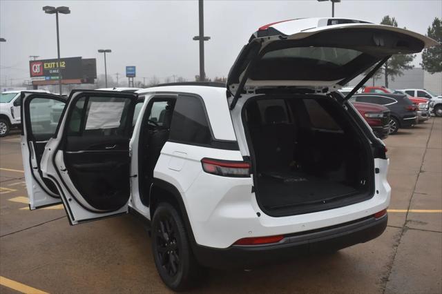 2026 Jeep Grand Cherokee Altitude 4x4