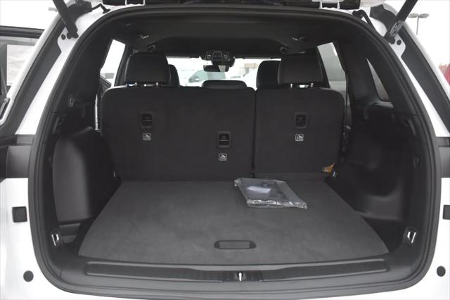 2026 Jeep Grand Cherokee Altitude 4x4