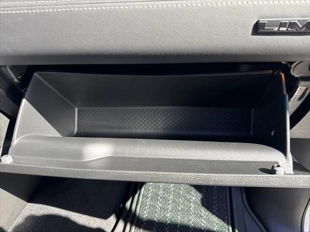 2026 Ram 1500 Limited Crew Cab 4x4 5'7" Box