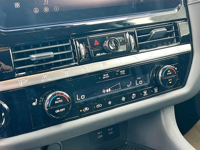 2026 Nissan Pathfinder SV