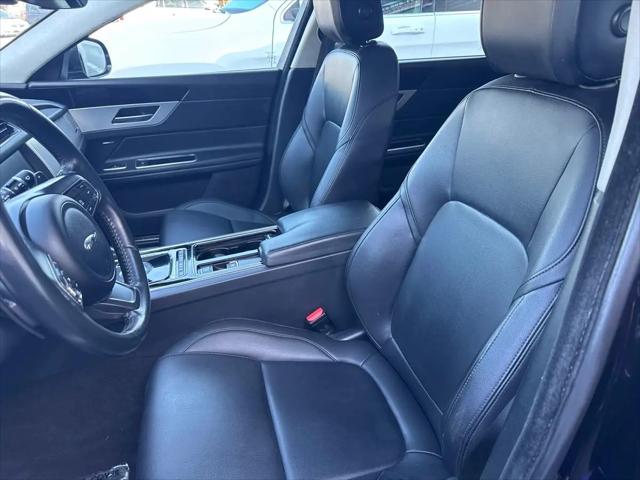 2020 Jaguar XF 25t Premium RWD Automatic