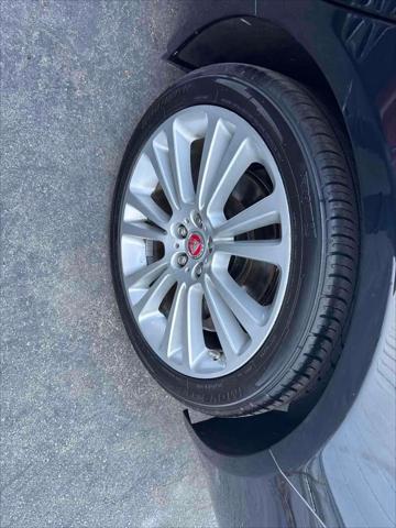 2020 Jaguar XF 25t Premium RWD Automatic