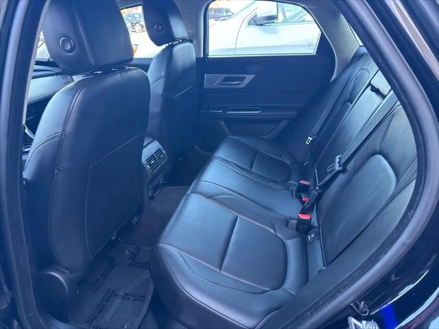 2020 Jaguar XF 25t Premium RWD Automatic