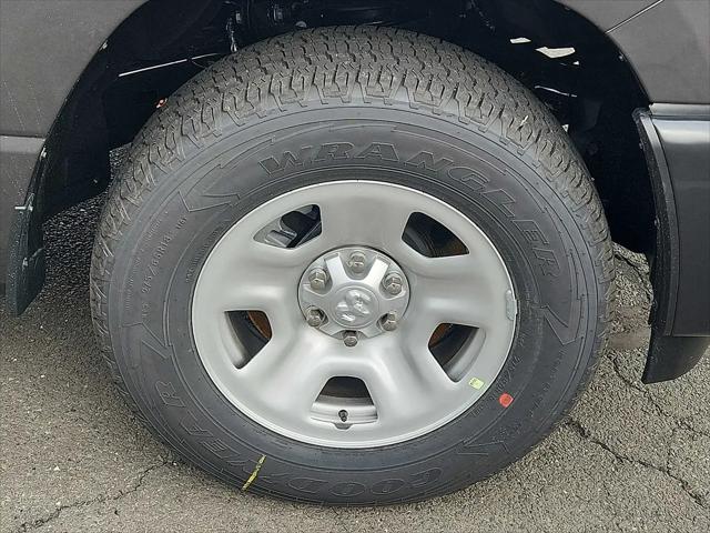 2026 Ram 1500 Tradesman Crew Cab 4x4 57 Box