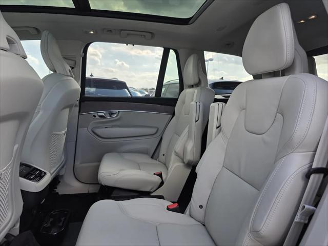 2026 Volvo XC90 Ultra Dark Theme, B6 AWD Gas (mild hybrid), Gasoline, 6 Seats
