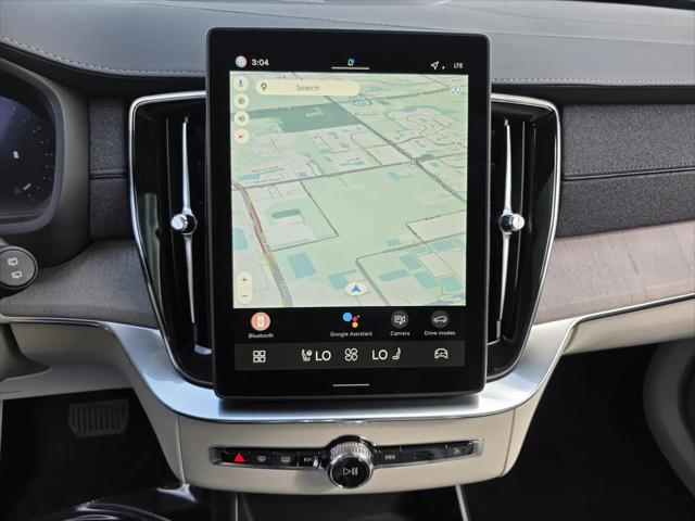2026 Volvo XC90 Ultra Dark Theme, B6 AWD Gas (mild hybrid), Gasoline, 6 Seats